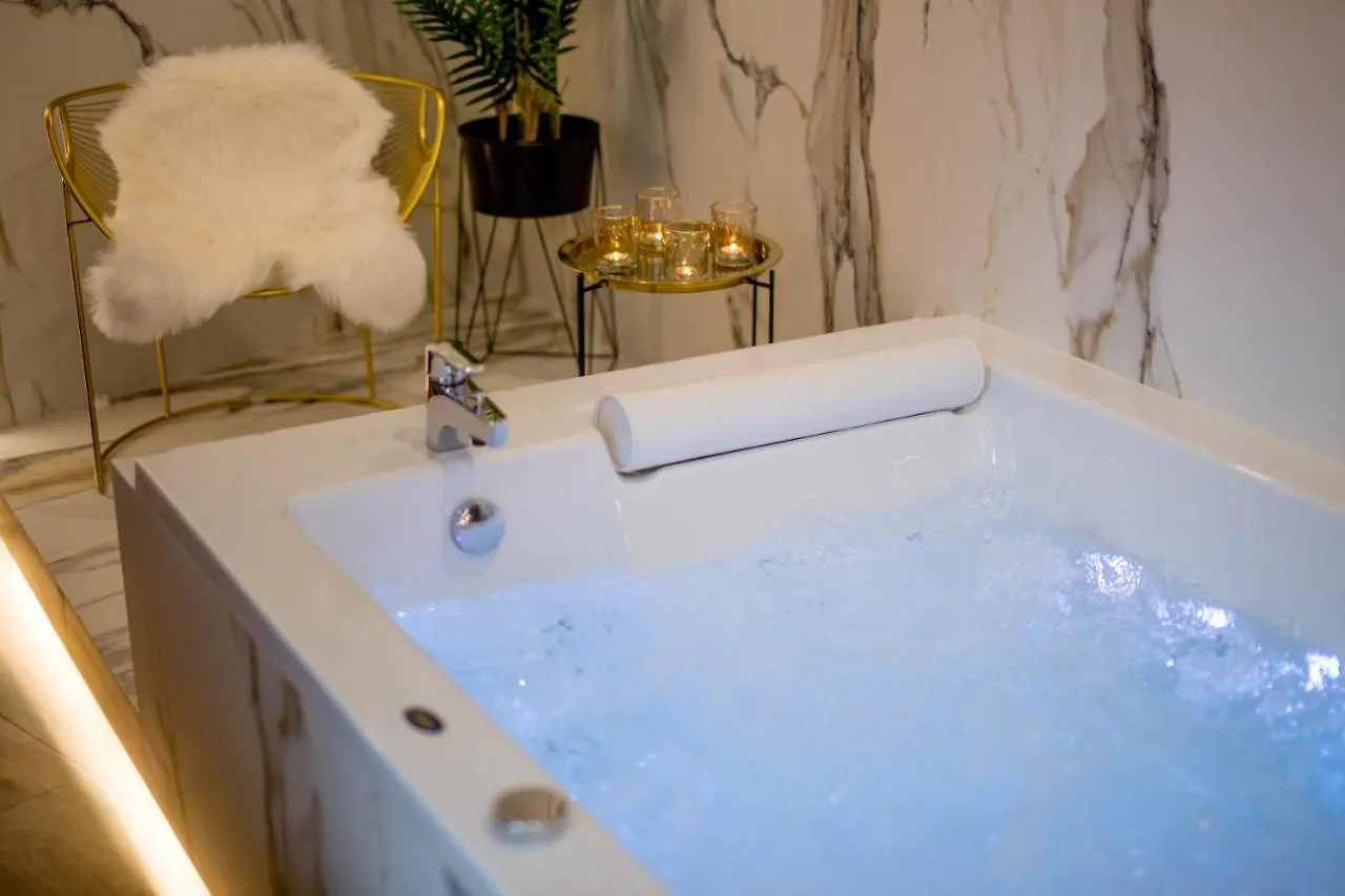 Jacuzzi Apartment Main Square Cracovia